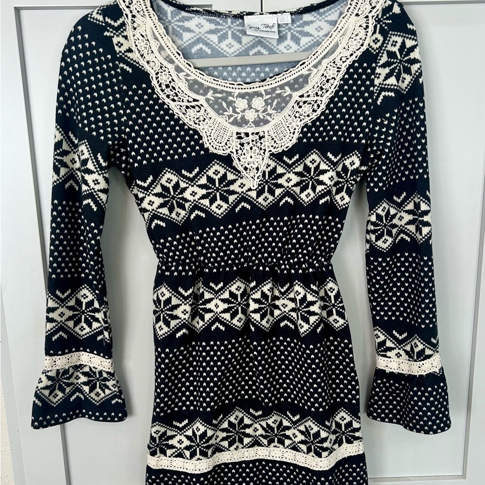 Elegant Black and Cream Fair Isle Long Sleeve Dress Small